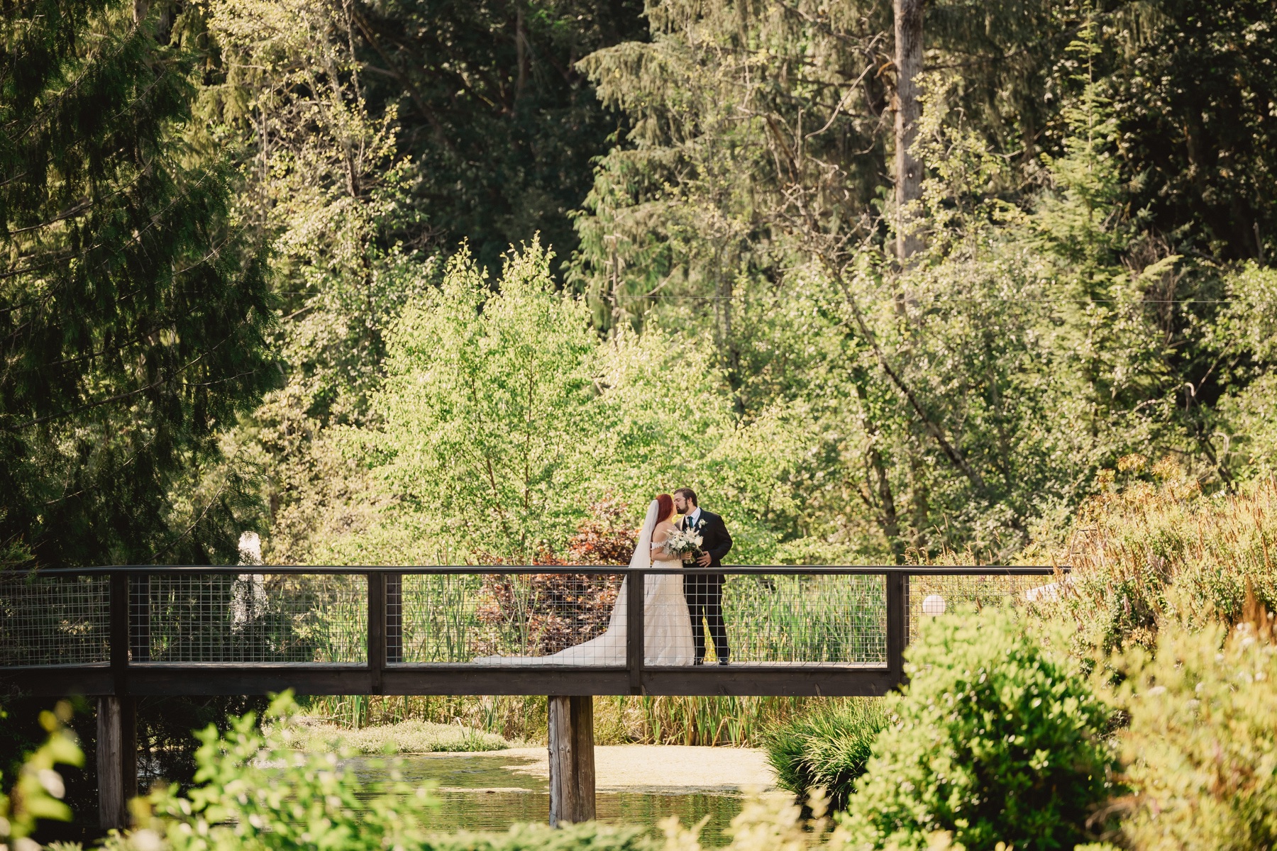 A Snohomish County barn wedding with valley views at golden hour